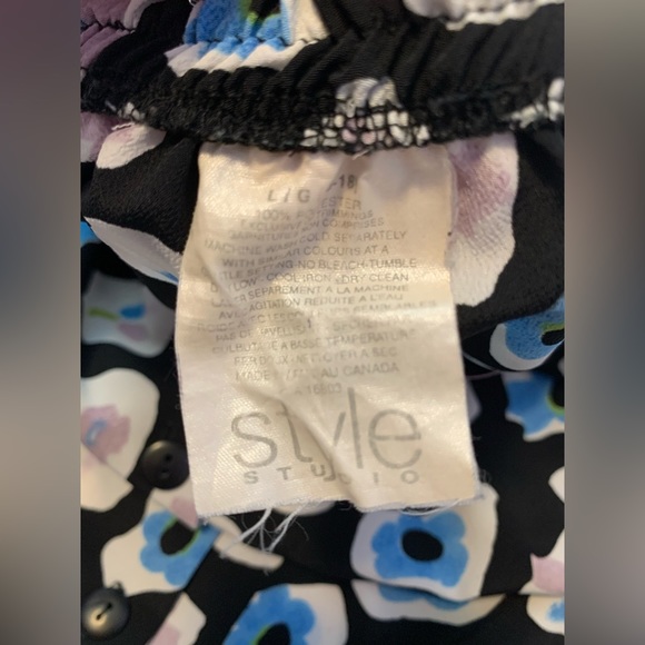 Vintage 90’s Style Studio AMAZING floral button up skirt - Picture 4 of 6